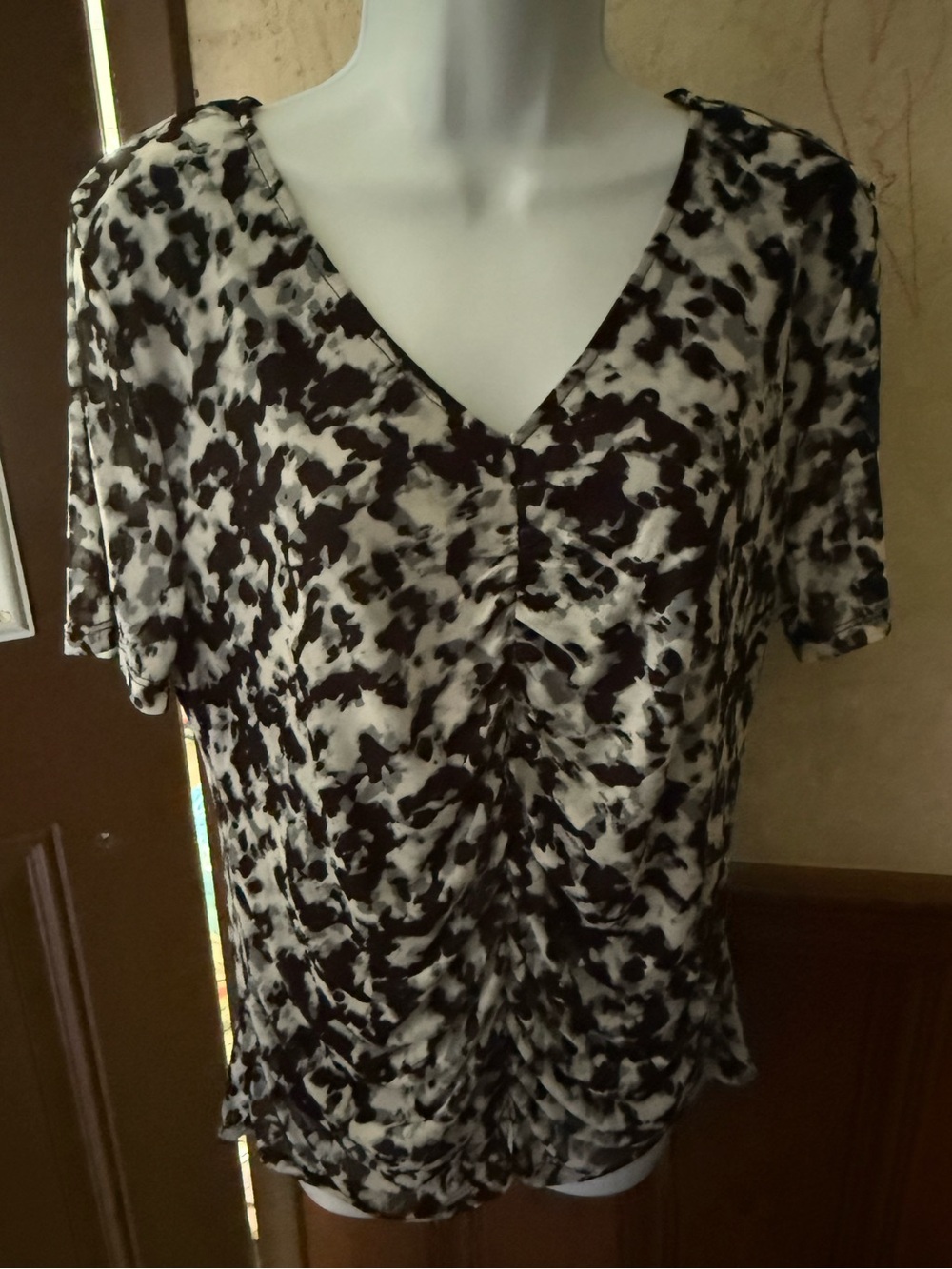 New Calvin Klein Black White Grey Ruched Blouse L nwt